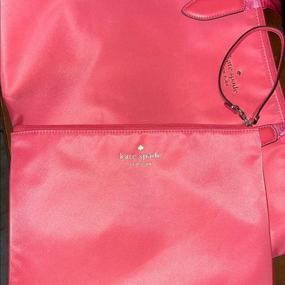 Brand new, authentic Kate Spade tote with matching large wristlet. - Picture 2 of 3